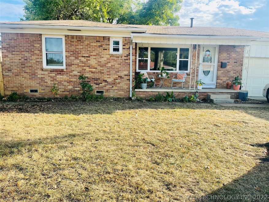 102 W Davis Ave, Sapulpa, OK 74066 - photo 1