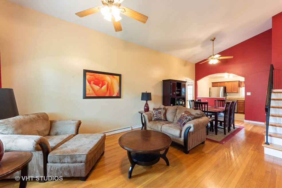 2209 Kingfisher Ln, Rolling Meadows, IL 60008 - photo 1