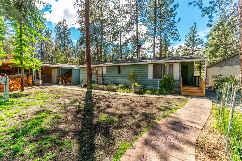 60901 Mcmullin Dr, Bend, OR 97702 - photo 1