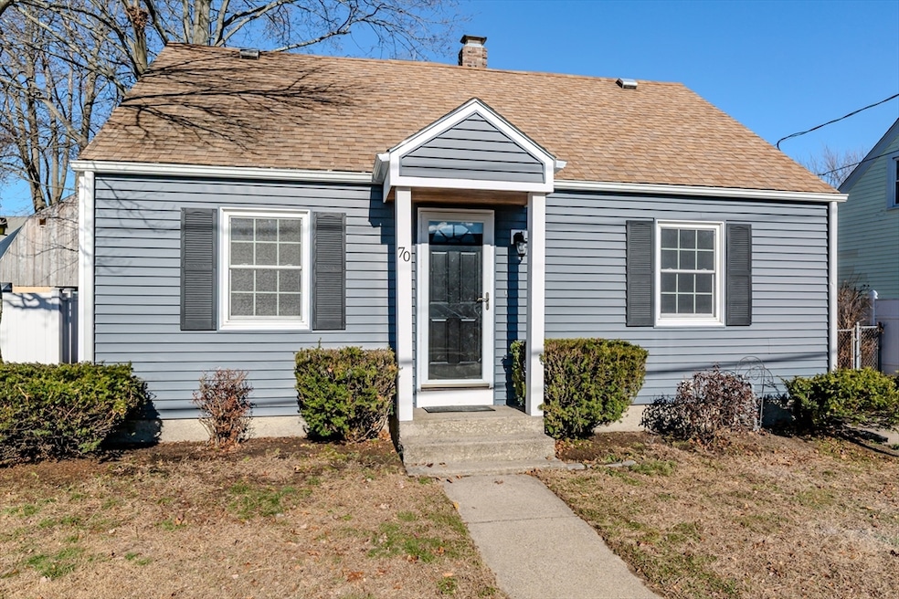 70 Archer St, Pawtucket, RI 02861 - photo 1