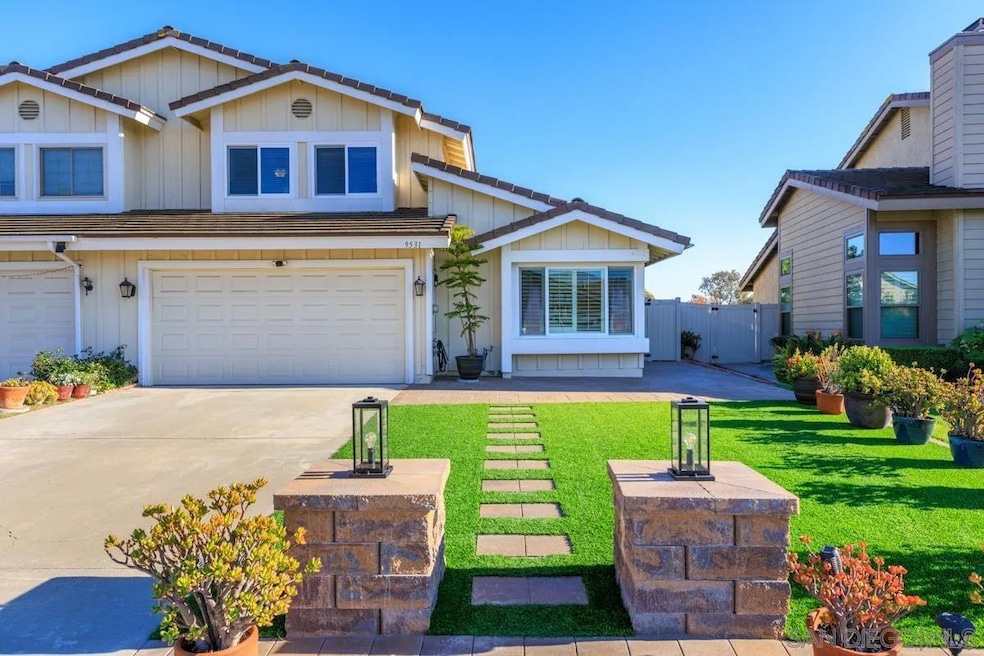 For Sale $1,224,900 • Co-Listing Agent