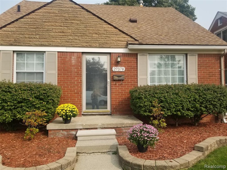 27378 Leroy St, Roseville, MI 48066 - photo 1