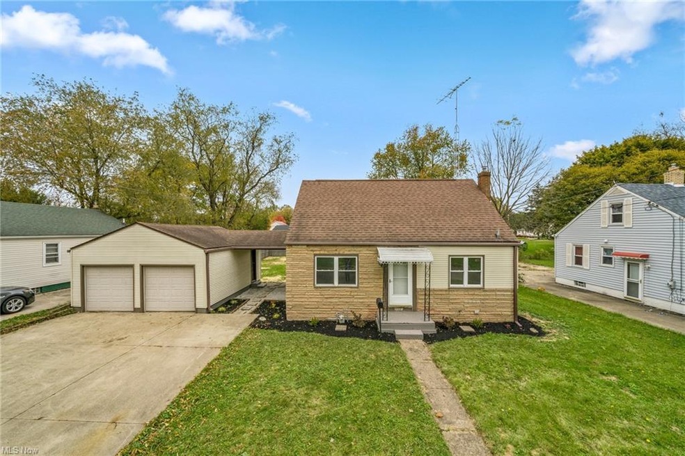 2031 24th St NE, Canton, OH 44705 - photo 1