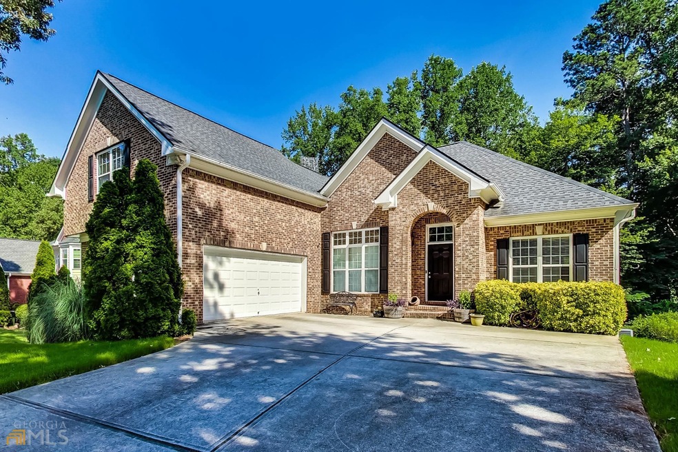 Beautiful Front view of Front Yard with manicured 