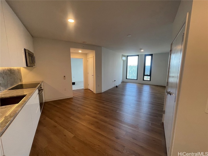 'A'ali'i unit 3813, Honolulu, HI 96814 - photo 1