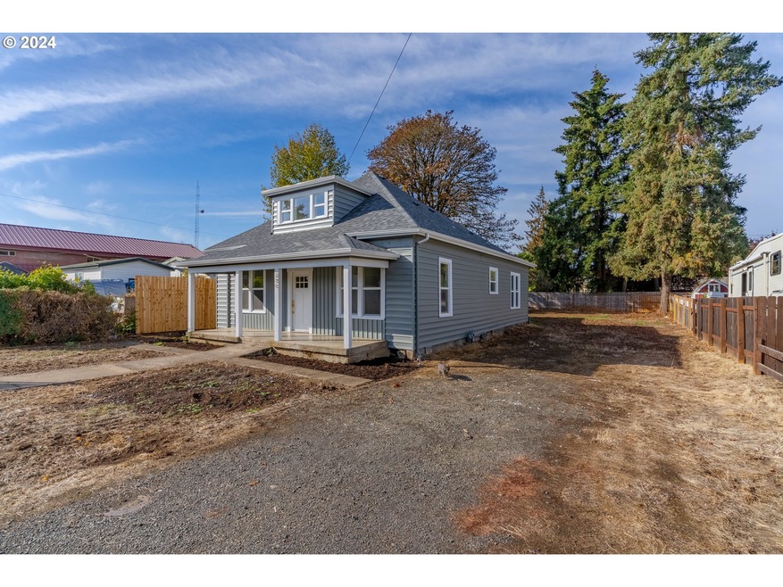 230 SW Morgan St, Sheridan, OR 97378 - photo 1