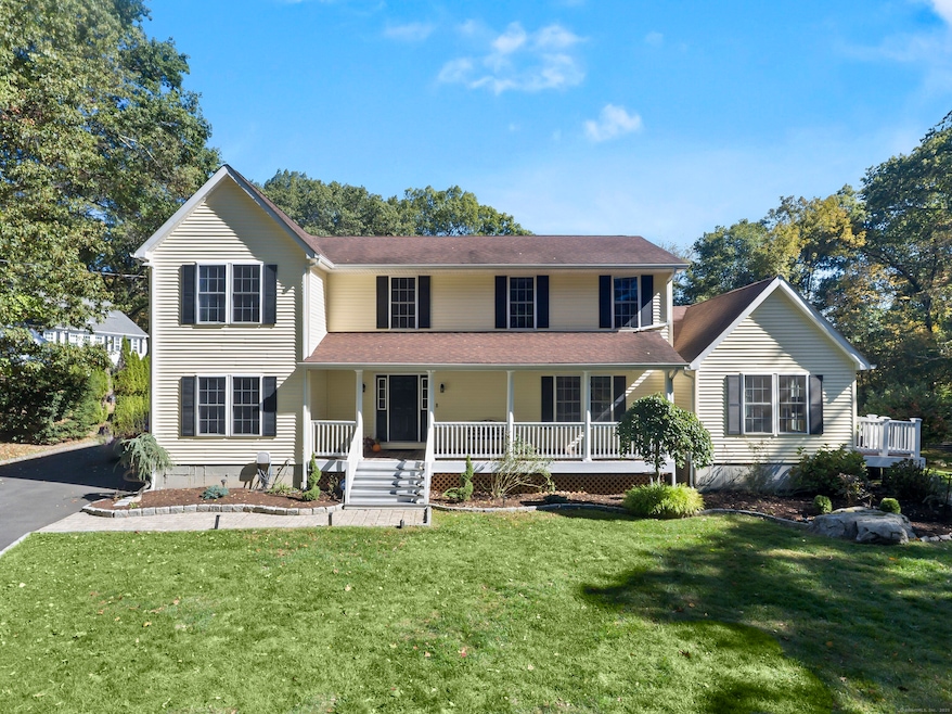 180 E Rocks Rd, Norwalk, CT 06851 - photo 1