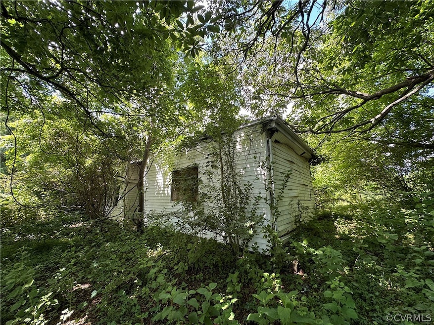 View of home's exterior