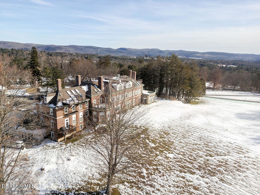 200 Old Stockbridge Rd, Stockbridge, MA 01262 - photo 1