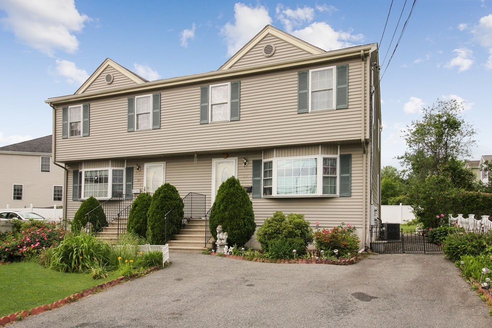 12 Union St unit B, Milford, MA 01757 - photo 1