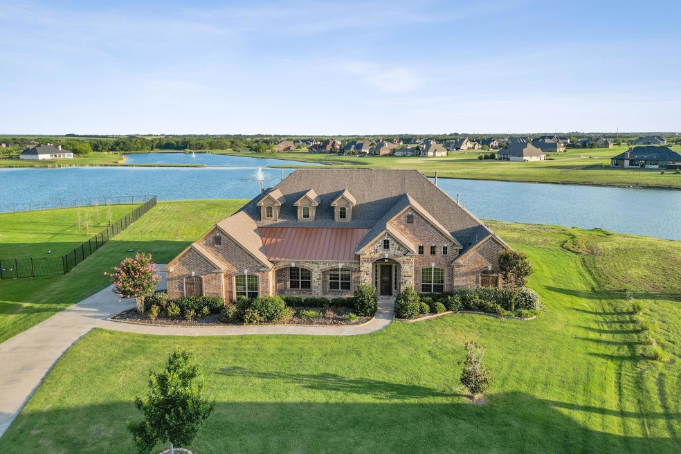 Welcome to 2260 Lake Estates Drive!