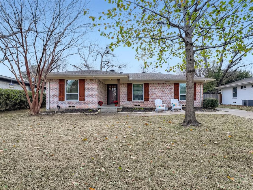 6908 Clemson Dr, Dallas, TX 75214 - photo 1