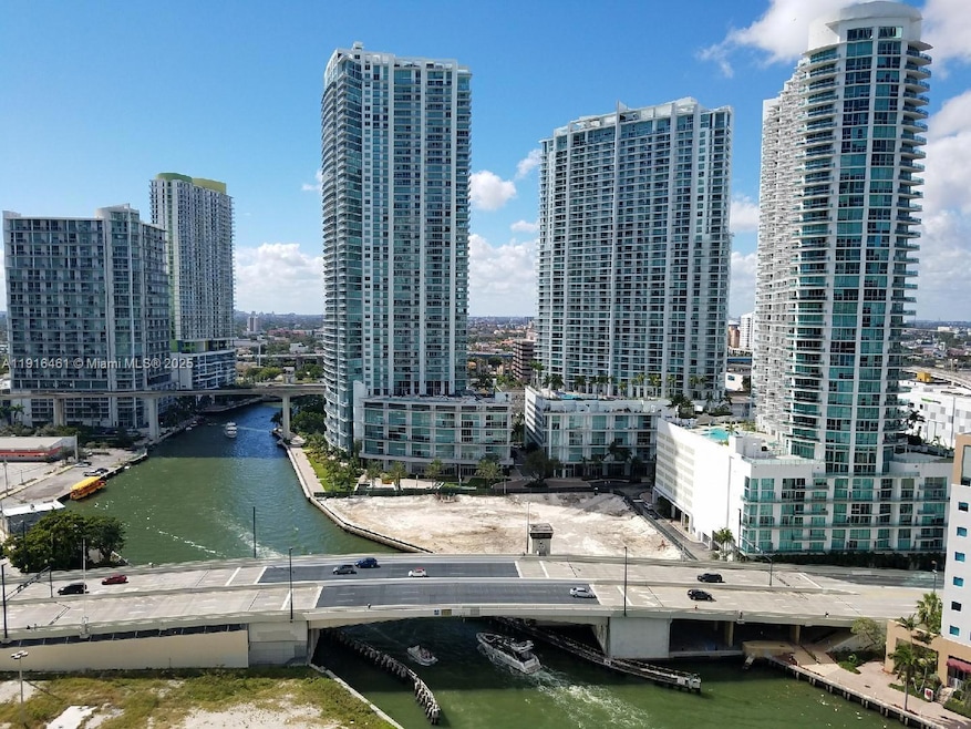Brickell On The River unit 2205, Miami, FL 33131 - photo 1