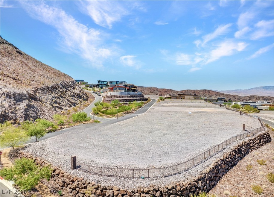 1 Stonecutter Ct, Henderson, NV 89012 - photo 1