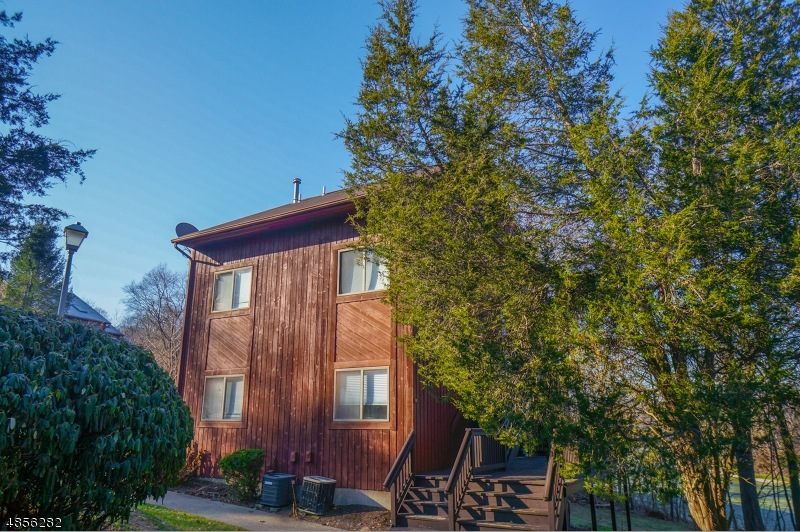 3 Port Royal Dr unit 1, Vernon, NJ 07462 - photo 1