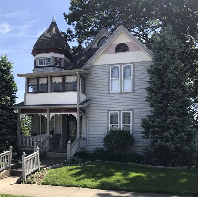 907 E Walnut St, Washington, IN 47501 - photo 1