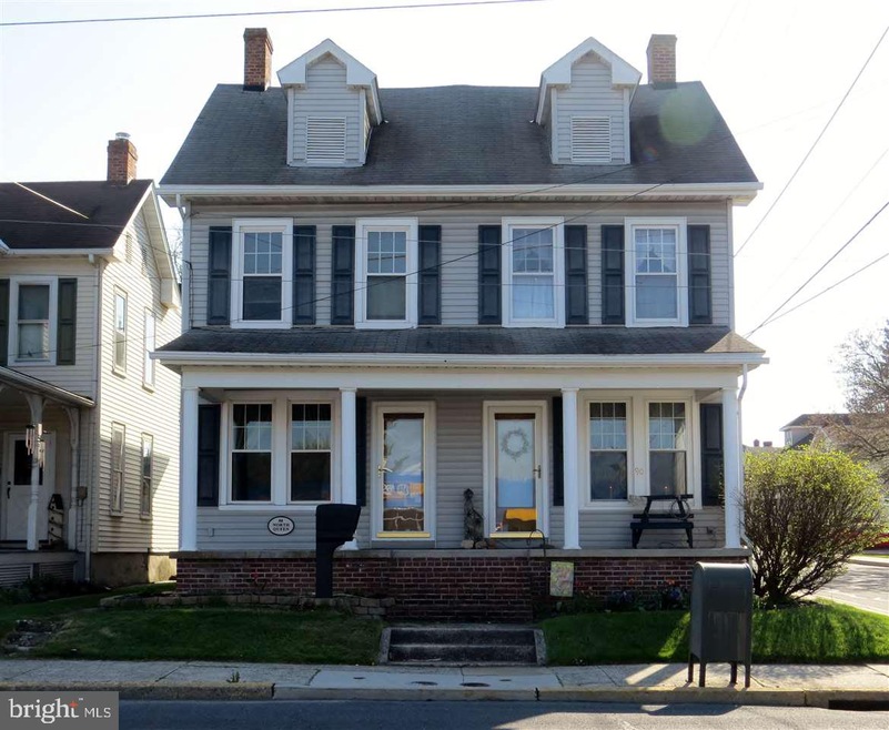 88 N Queen St, Littlestown, PA 17340 - photo 1