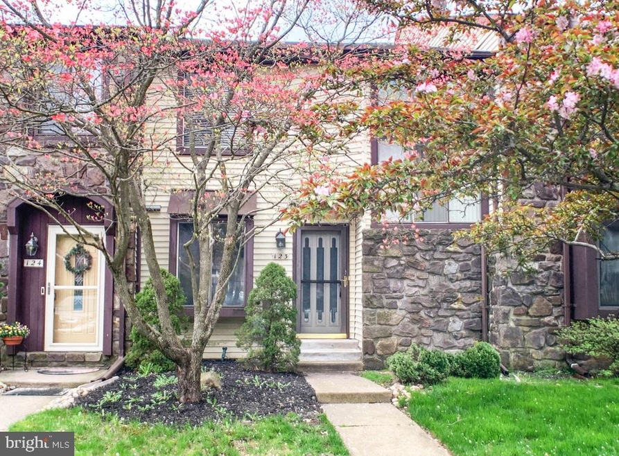 123 Windham Ct, Newtown, PA 18940 - photo 1