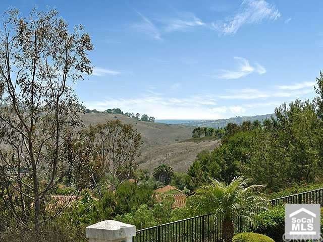 Enjoy Peaceful Panoramic Views of the Pacific Ocea