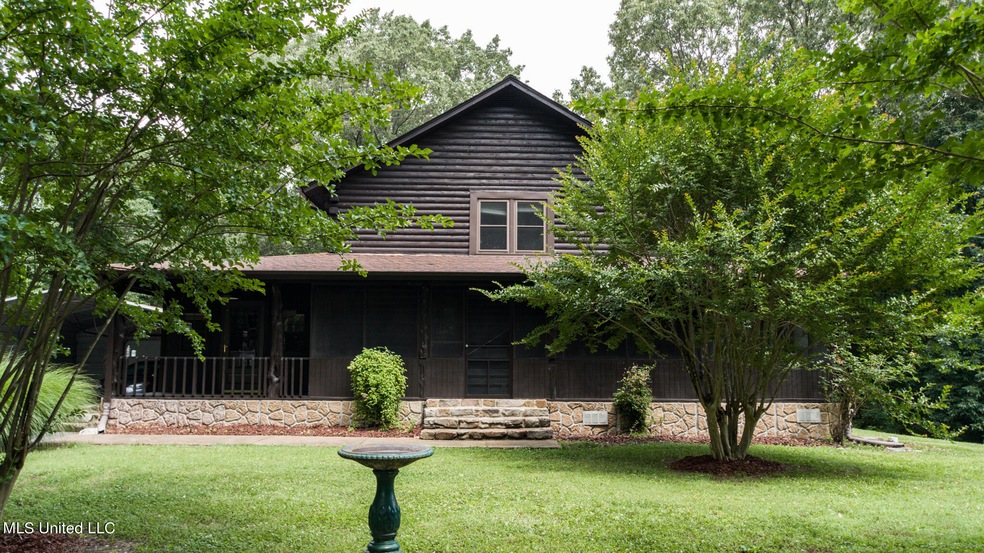 2337 Horn Lake Rd Nesbit MS 38651-28