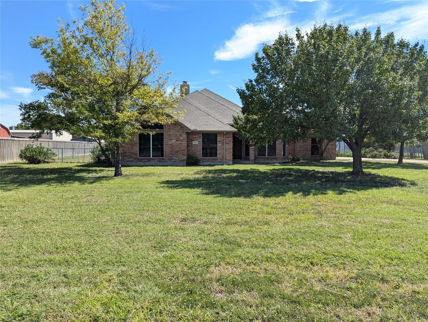 106 Morrow Ln, Lavon, TX 75166 - photo 1