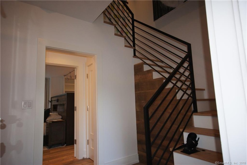 236 Main St unit 236, Southport, CT 06890 - photo 1