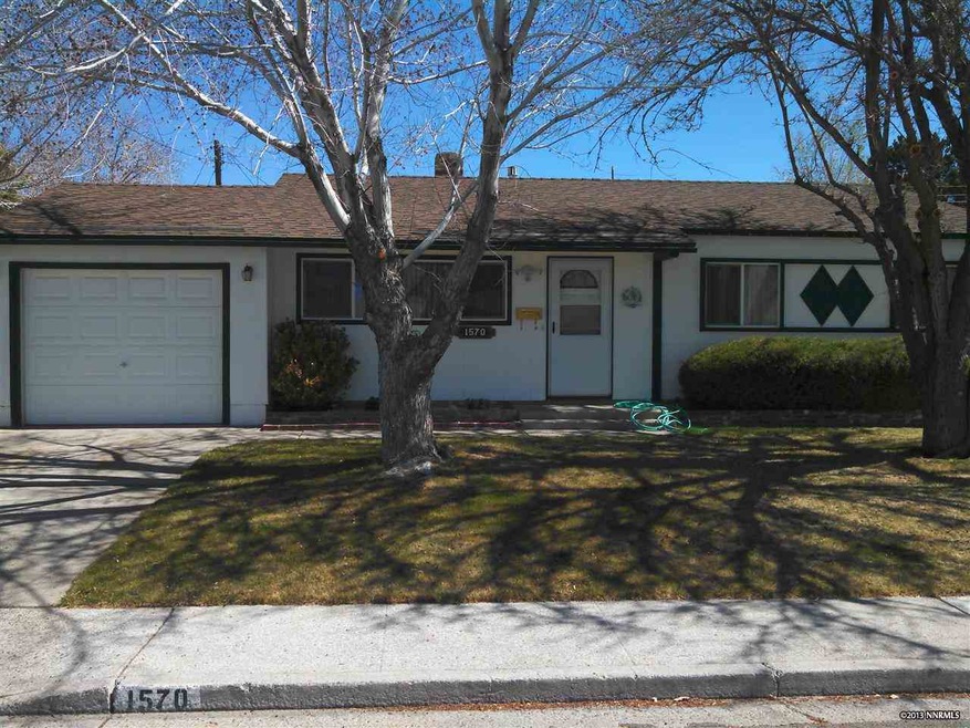 1570 Dogwood Dr, Sparks, NV 89431 - photo 1