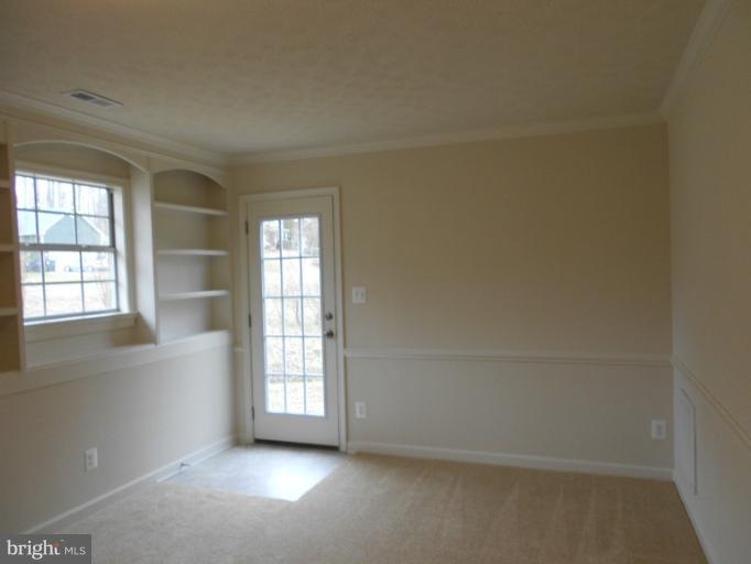 10619 Cobblestone Dr, Spotsylvania, VA 22553 - photo 1