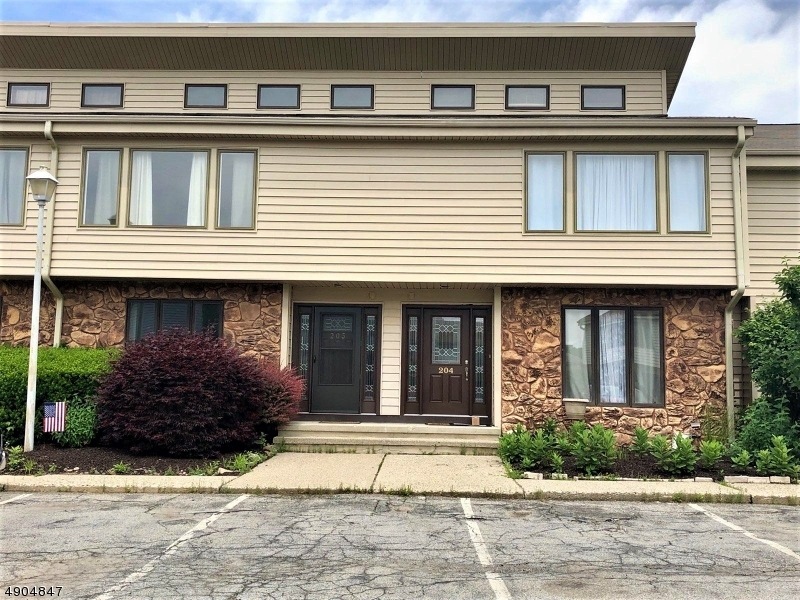 203 Dakota Dr unit 203, Lafayette, NJ 07848 - photo 1