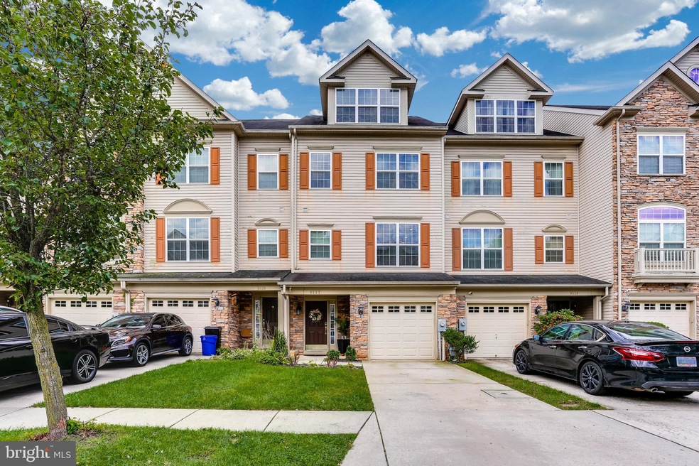 9117 Marlove Oaks Ln, Owings Mills, MD 21117 - photo 1