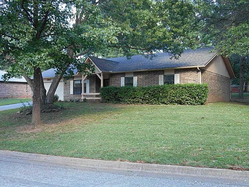 2903 Parkwood Dr, Rogers, AR 72756 - photo 1