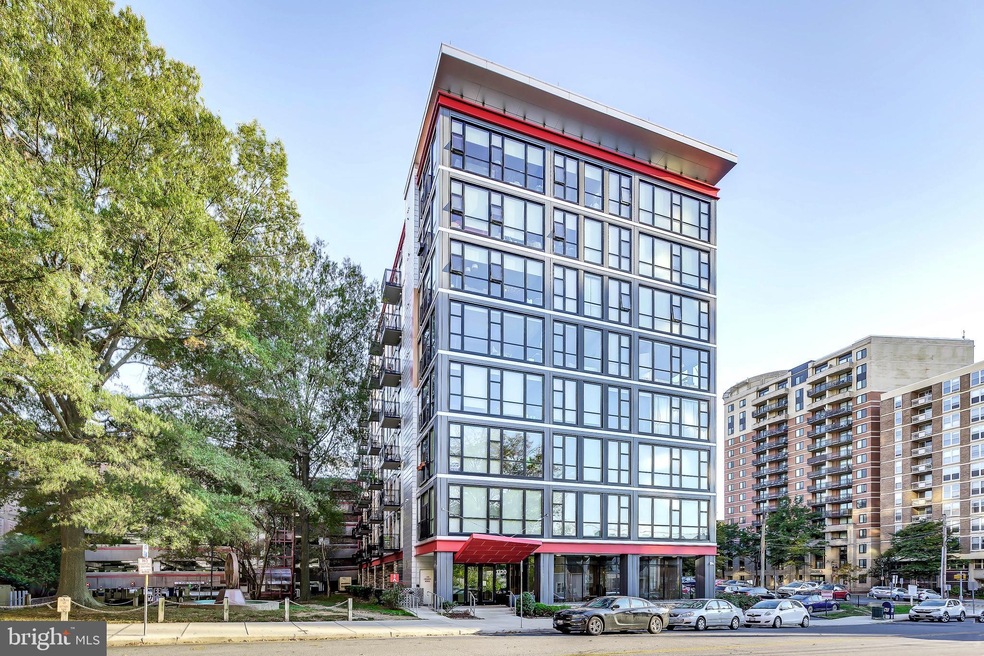 Octave 1320 unit 803, Silver Spring, MD 20910 - photo 1