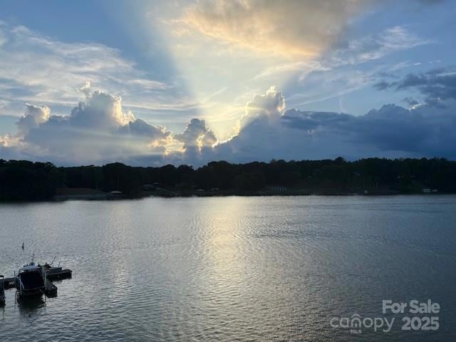 Under Contract $474,000