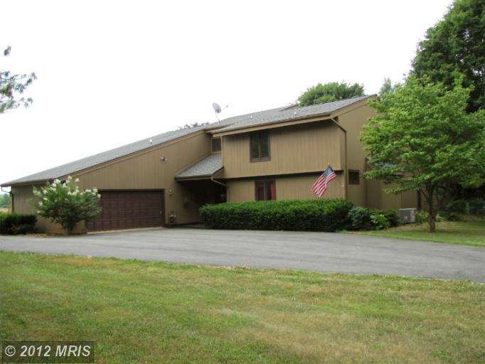 9619 Foxville Rd, Warrenton, VA 20186 - photo 1