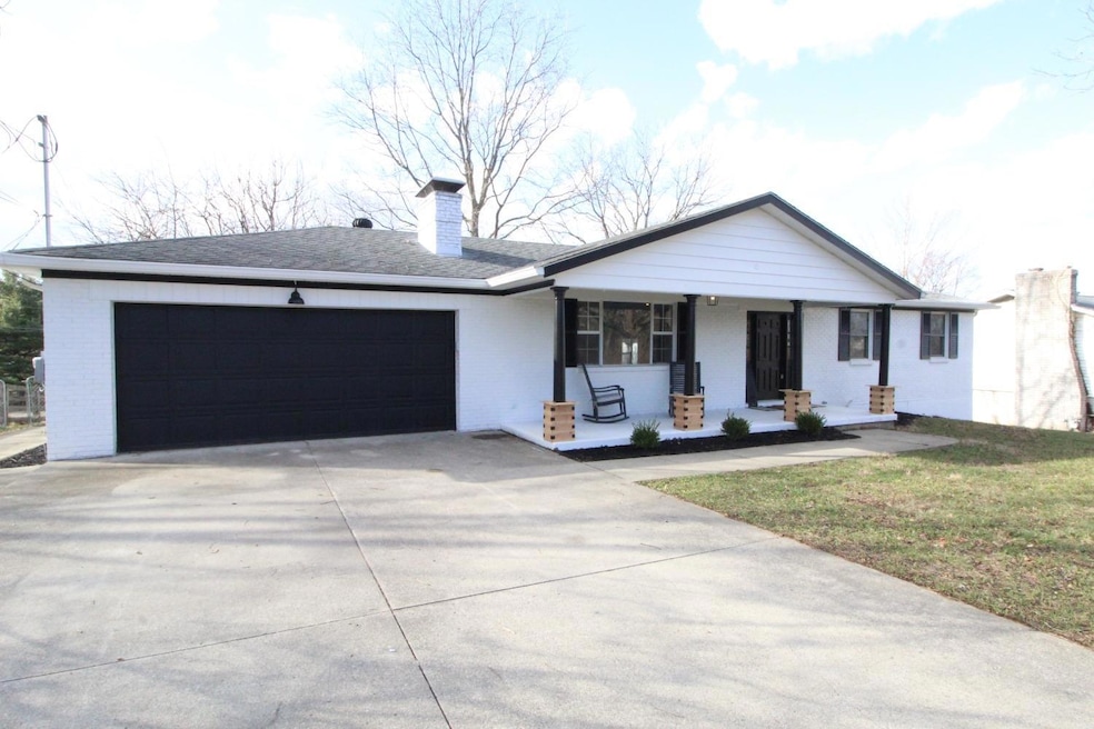 5825 Yankee Rd, Liberty Township, OH 45044 - photo 1