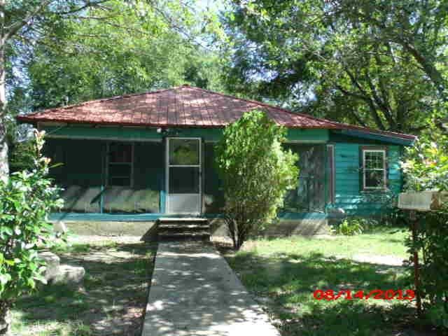 146 Furlow St, Camilla, GA 31730 - photo 1