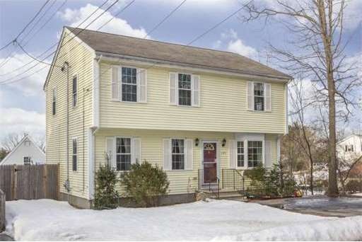 105 Indian Run Rd, Bellingham, MA 02019 - photo 1