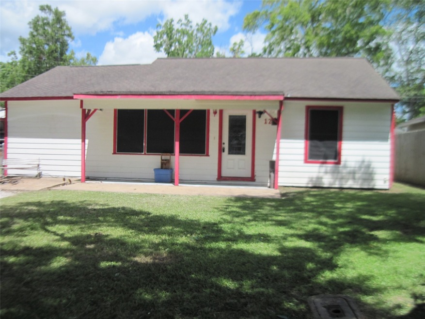 129 5th St, Brazoria, TX 77422 - photo 1