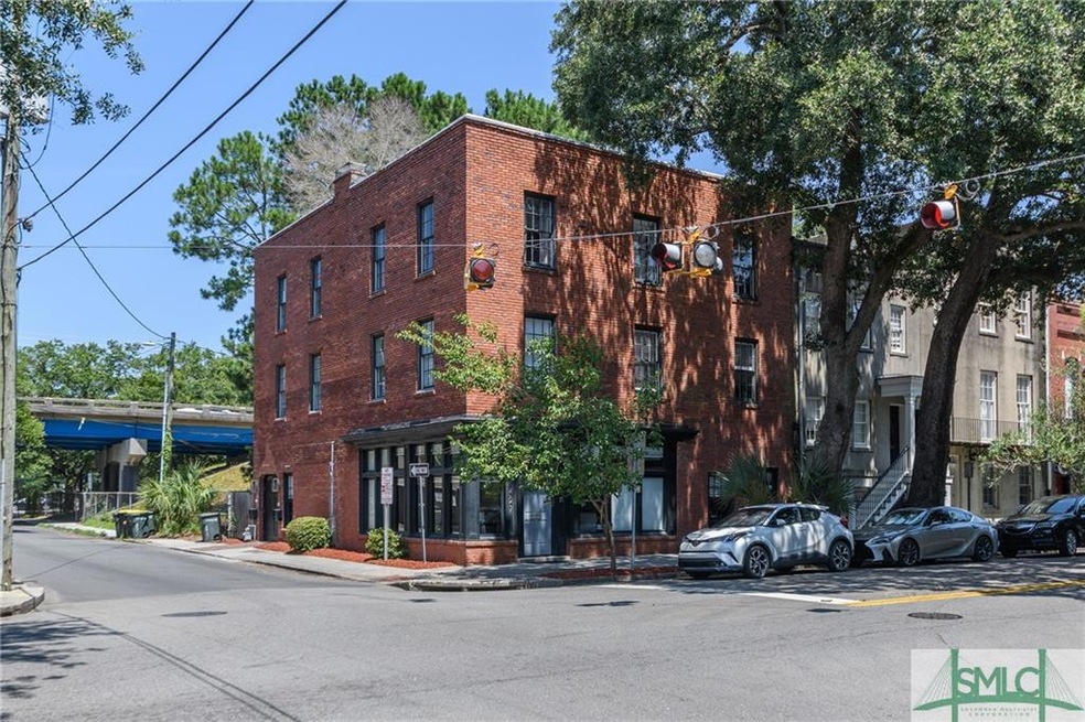 404 W Taylor St unit 3, Savannah, GA 31401 - photo 1