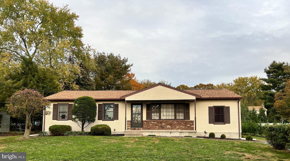 1561 James Ct, Vineland, NJ 08361 - photo 1