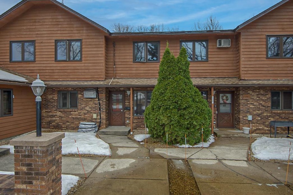 1324 1/2 13th Street Cir, Sauk Rapids, MN 56379 - photo 1