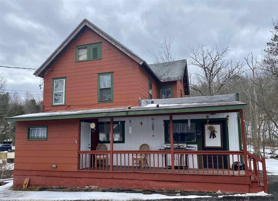 180 Vineyard Ave unit 1, Highland, NY 12528 - photo 1