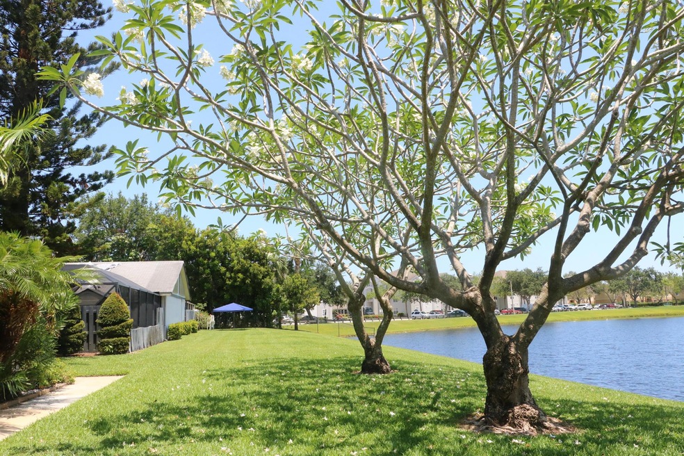 1212 Shibumy Cir unit C, West Palm Beach, FL 33415 - photo 1