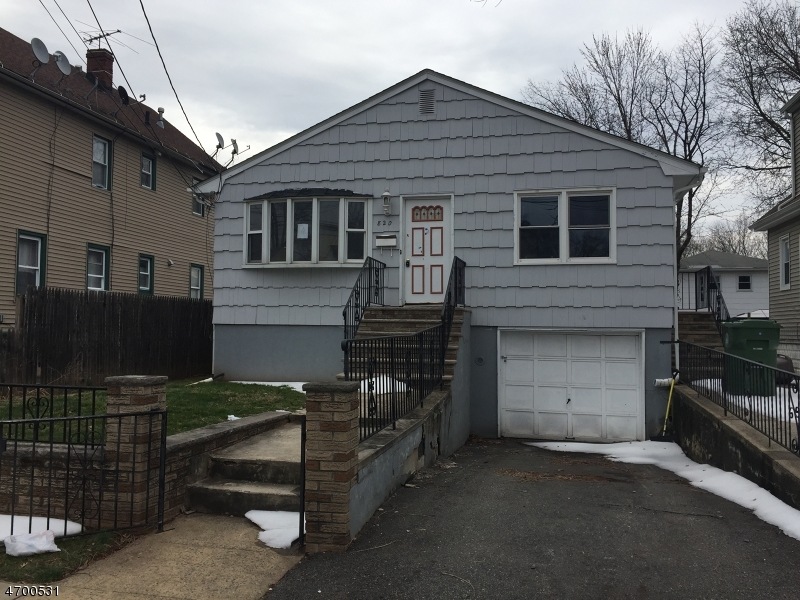 820 E Curtis St, Linden, NJ 07036 - photo 1