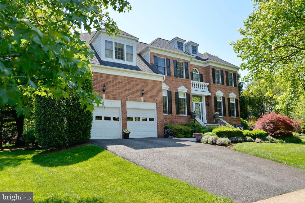 Sold $902,000 • Co-Listing Agent