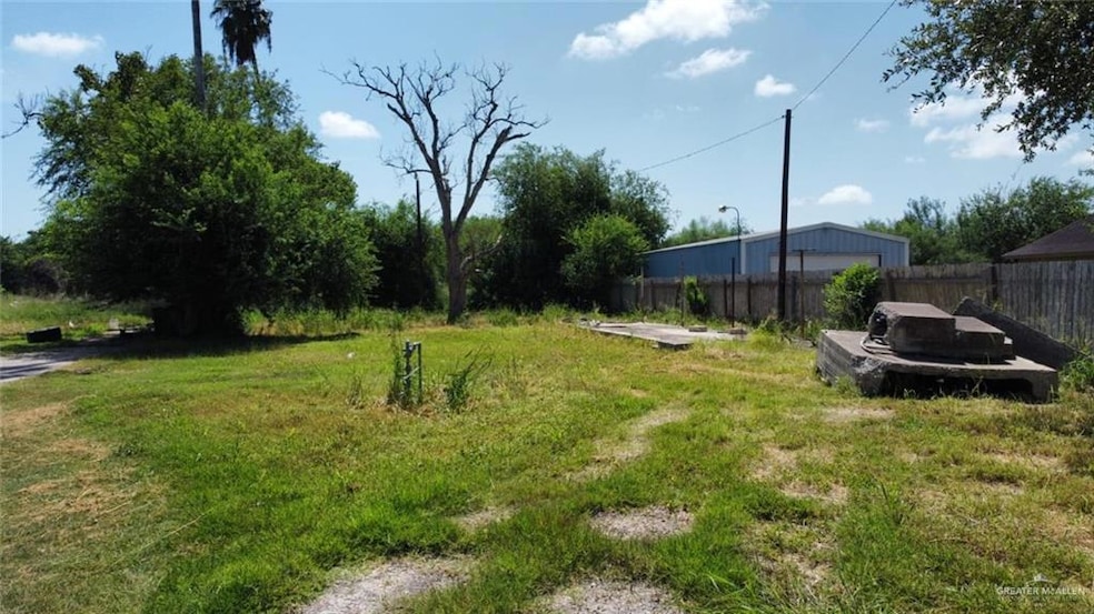 725 S Midway Rd, Weslaco, TX 78596 - photo 1