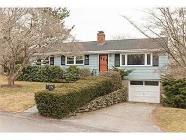 9 Longmeadow Ave, Middletown, RI 02842 - photo 1