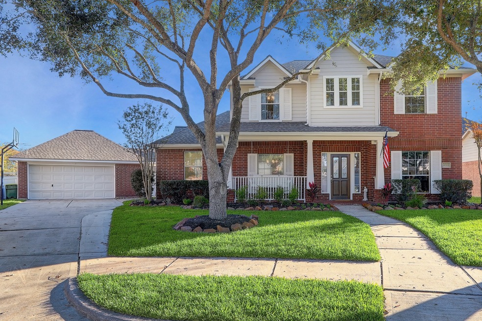 4004 E Cedar Trail Ct, Pearland, TX 77584 - photo 1