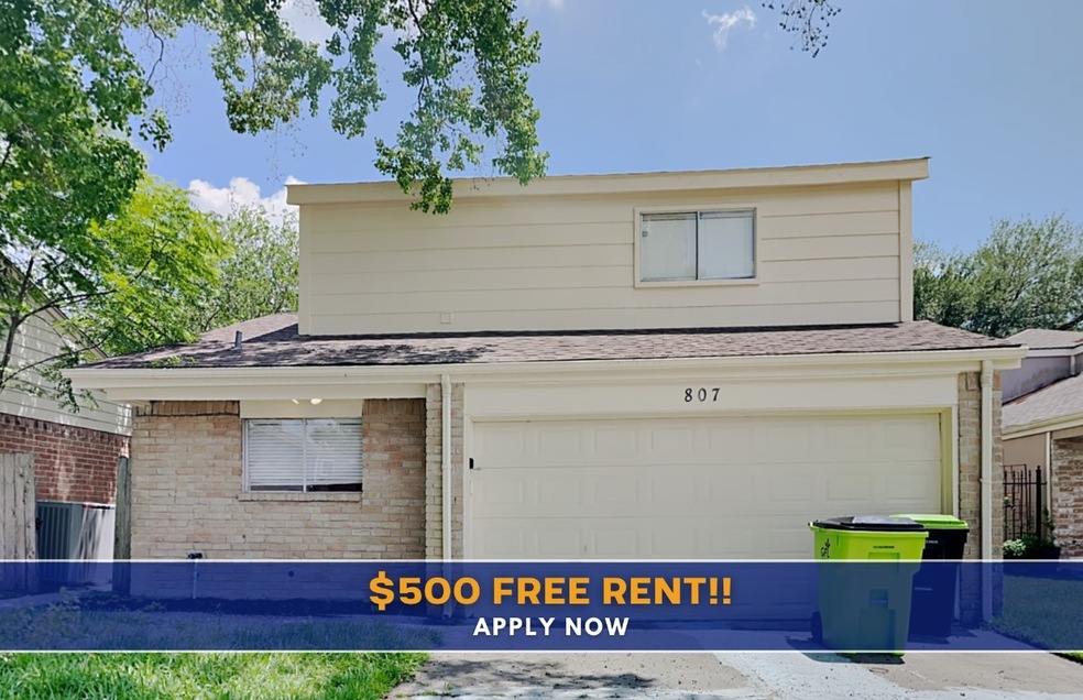 807 Chateau Place, Richmond, TX 77469 - photo 1