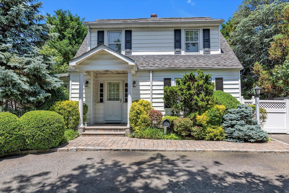 For Sale $950,000 • Co-Listing Agent